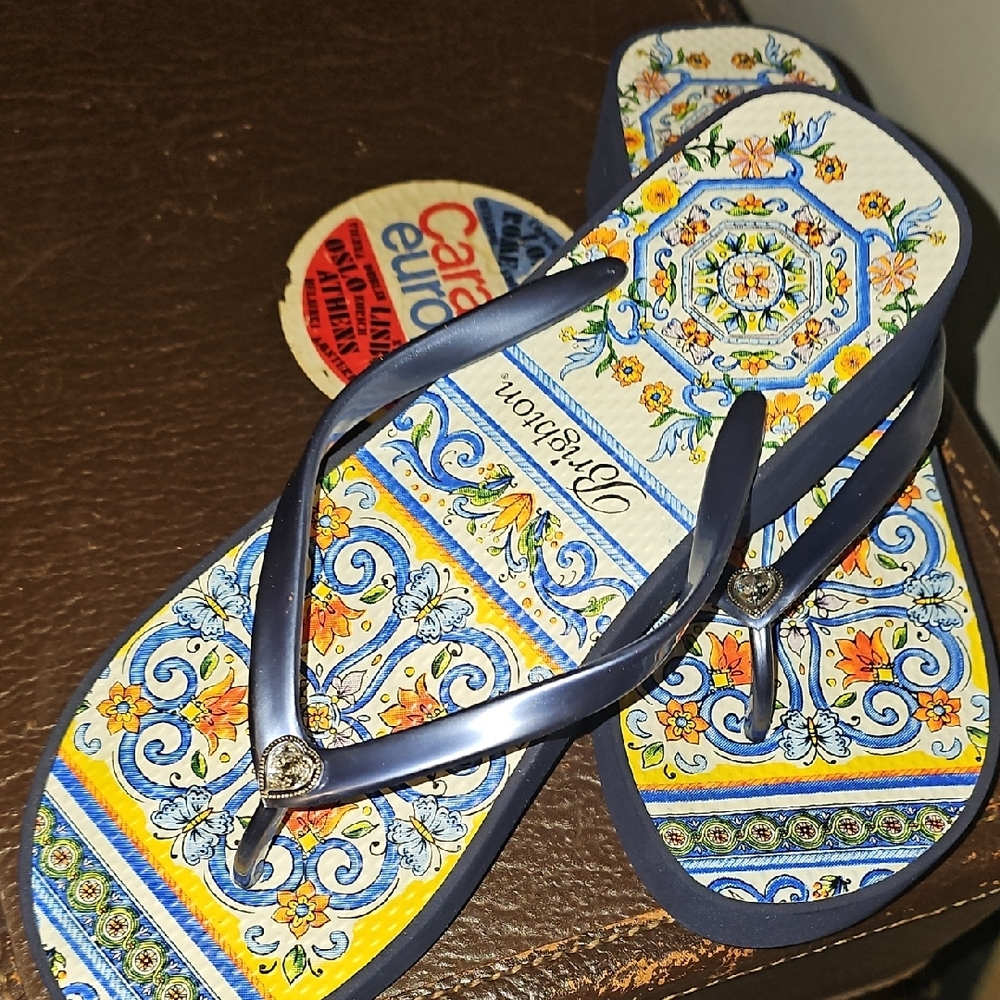 Women’s Floral Tile-Print Flip Flops with Navy Straps